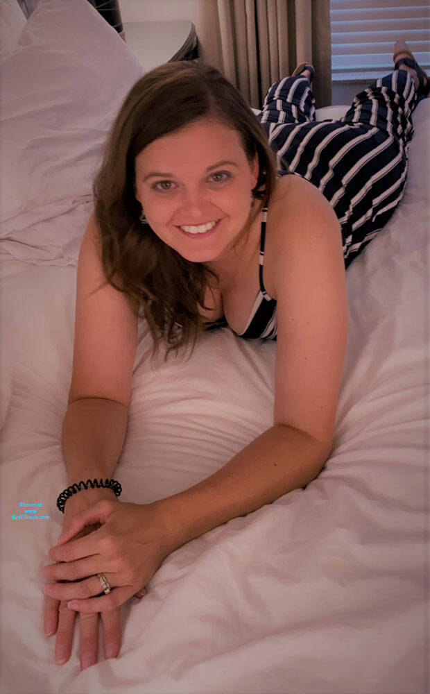 Pic #1Random Pics 2019 And 2020 - Nude Wives, Brunette, Blowjob, Amateur, Medium Tits