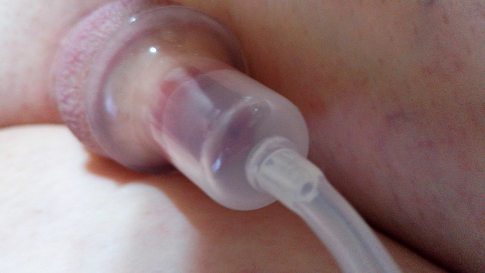 Pic #1Sissy Shemale seanette pumping